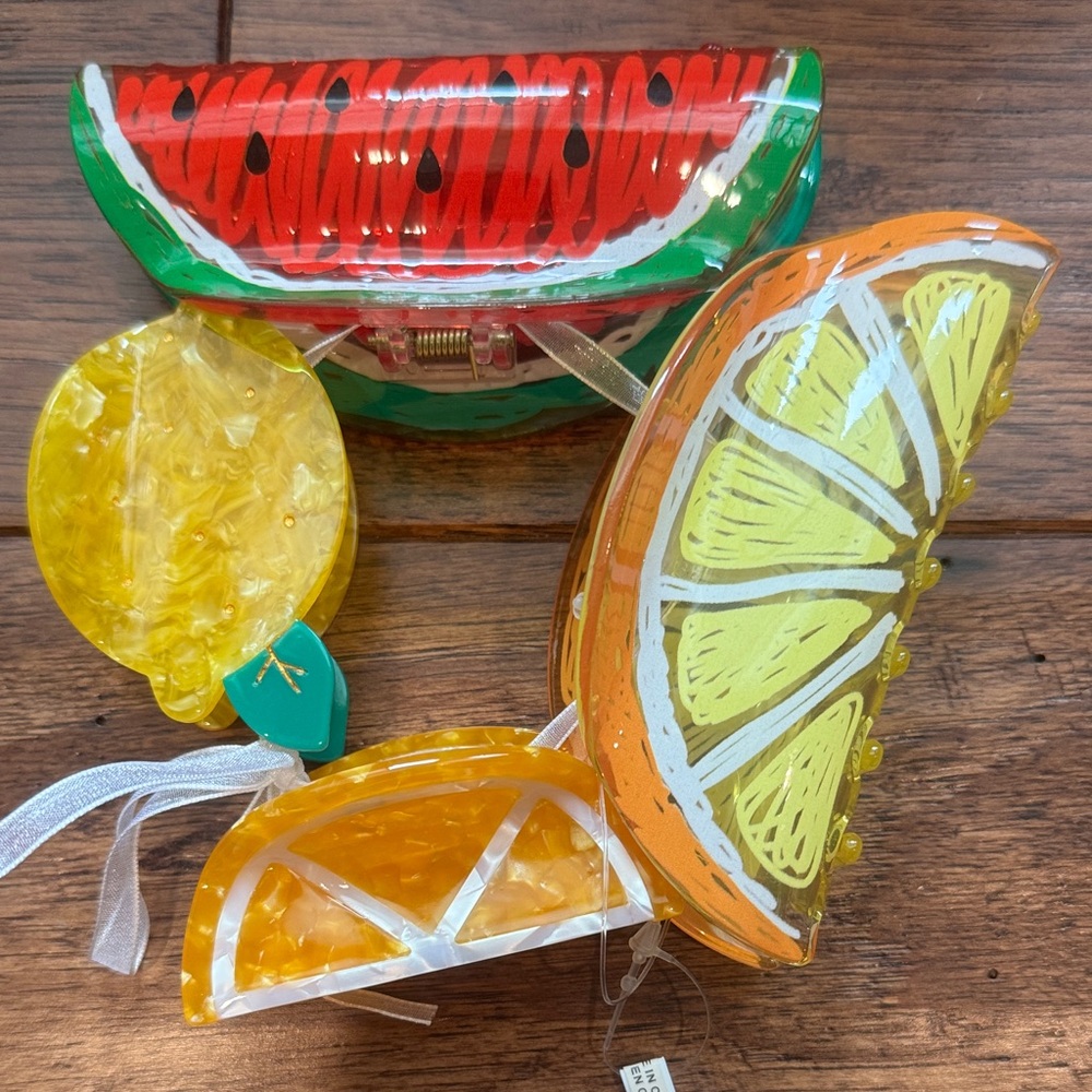 Anthropologie Fruit Slice Hair Claw Clips Set. New with tags